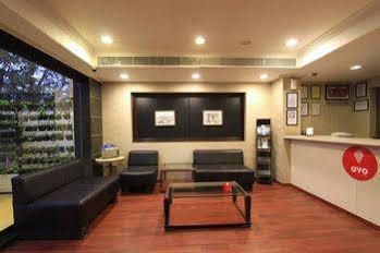 Oyo Rooms Indiranagar 100 Ft Road Bangalore Buitenkant foto